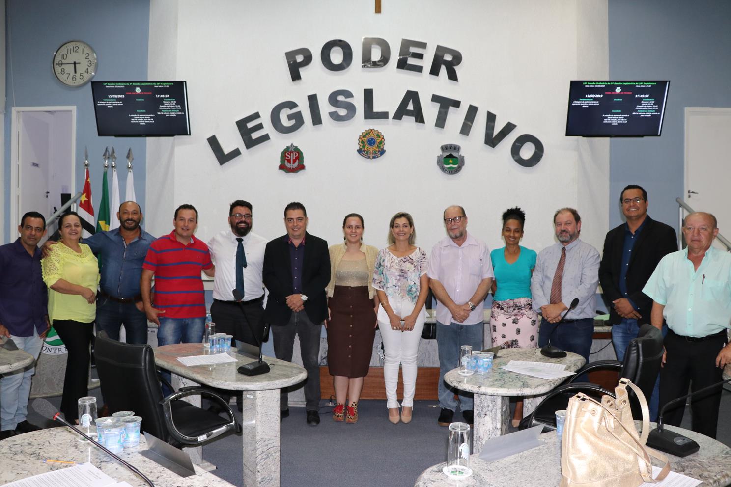 Lideranças políticas de Piracicaba visitam a Câmara e debatem estratégias de fortalecimento dos municípios