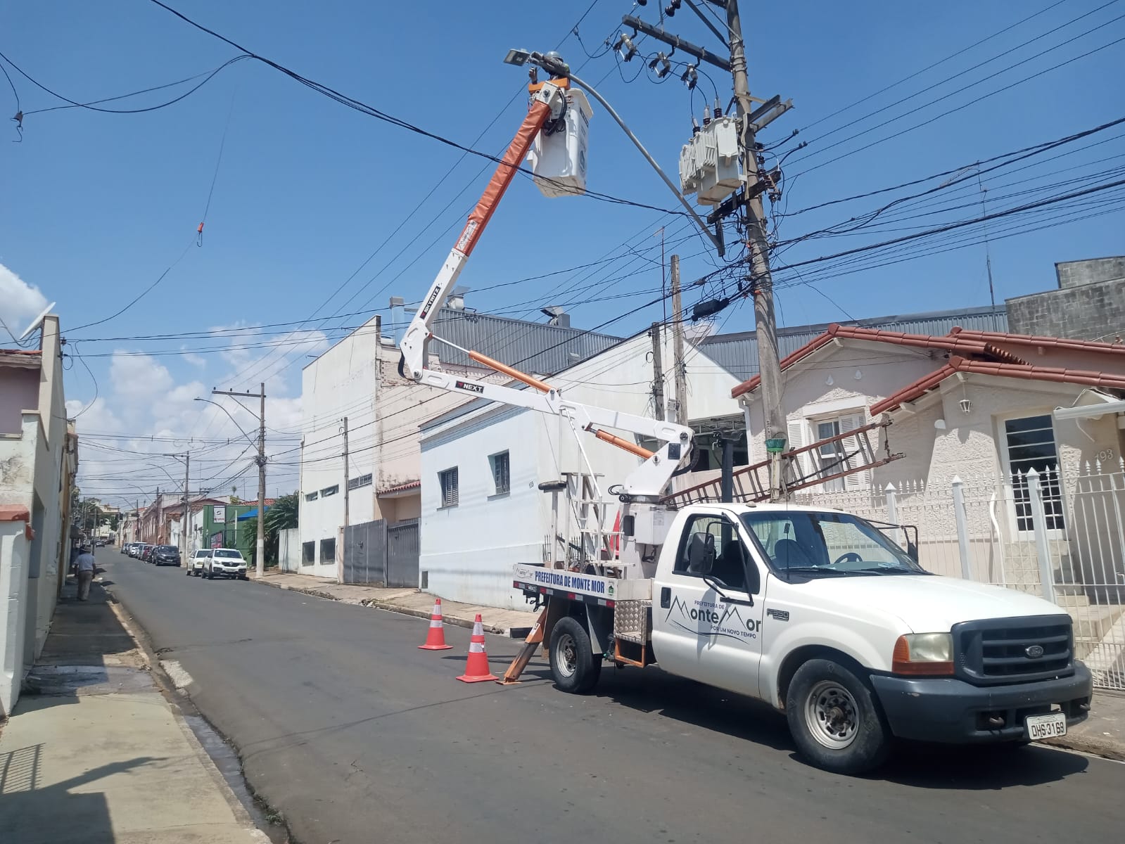 manutençãoiluminação 10.11.2023 prefeitura