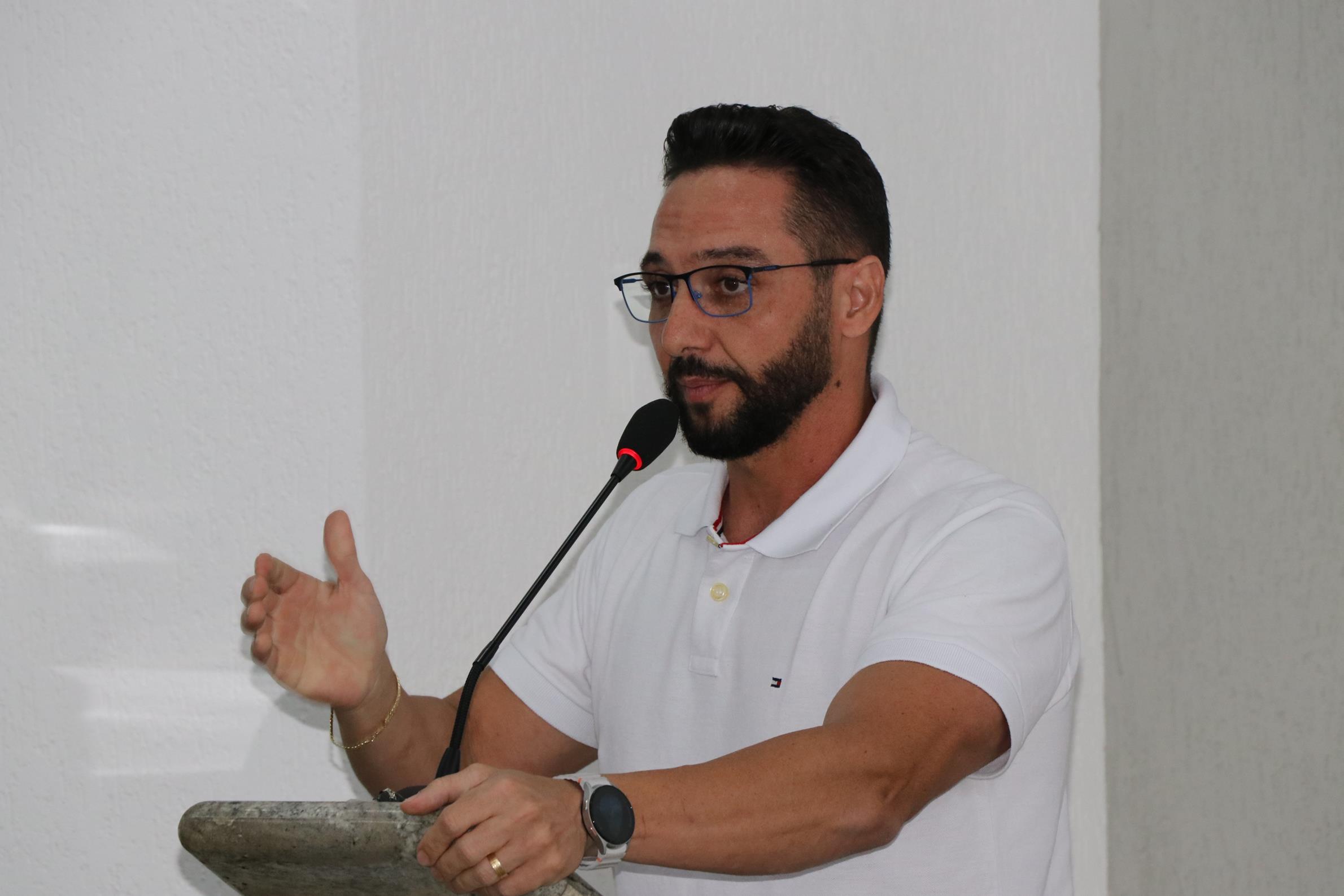 Pavão parabenizou as equipes das secretarias pelo “papel excelente” desempenhado PavãoDaAcademiaDiscurso 28.10.2025 IMG 6512