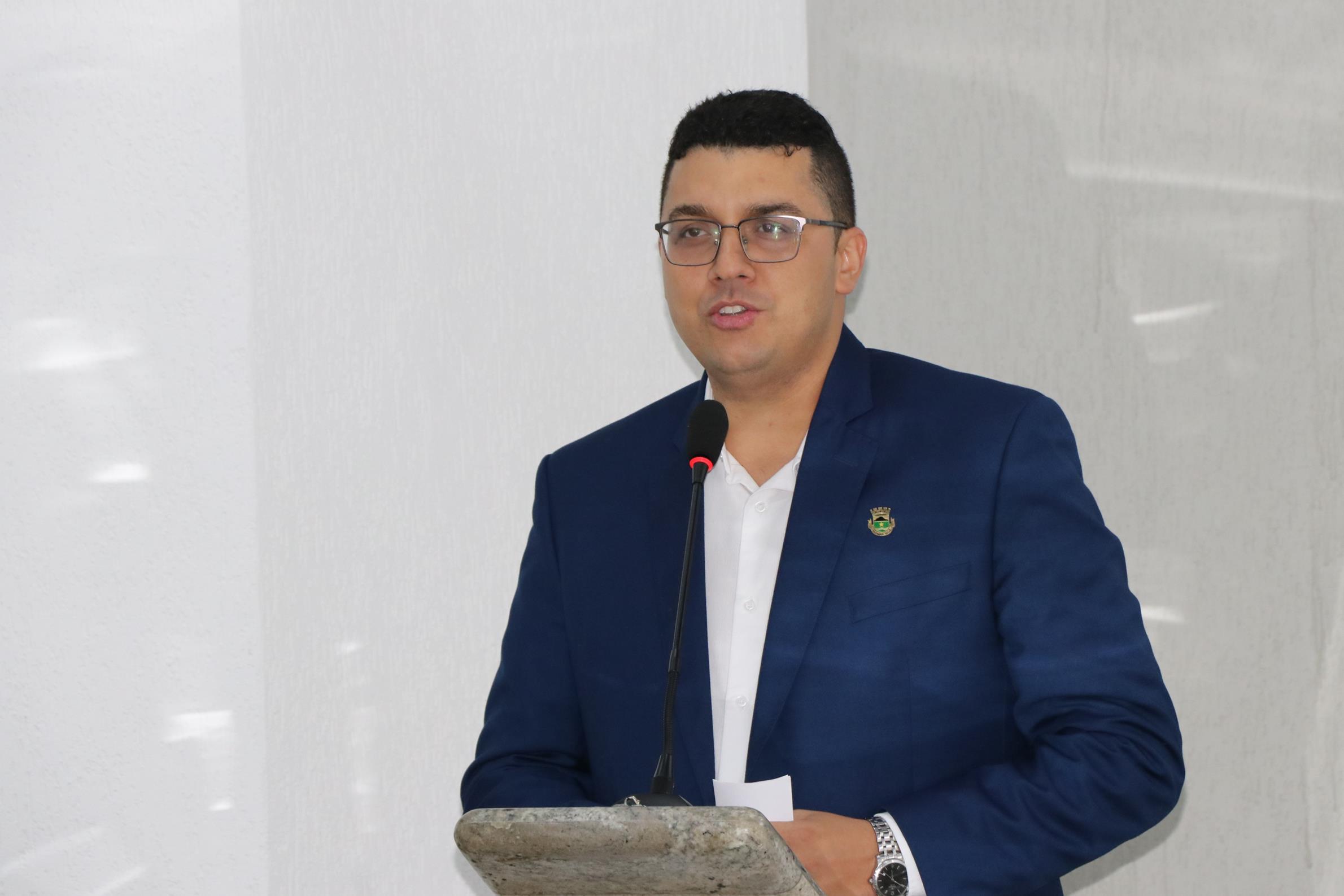 ProfessorAdriel 15.12.2025