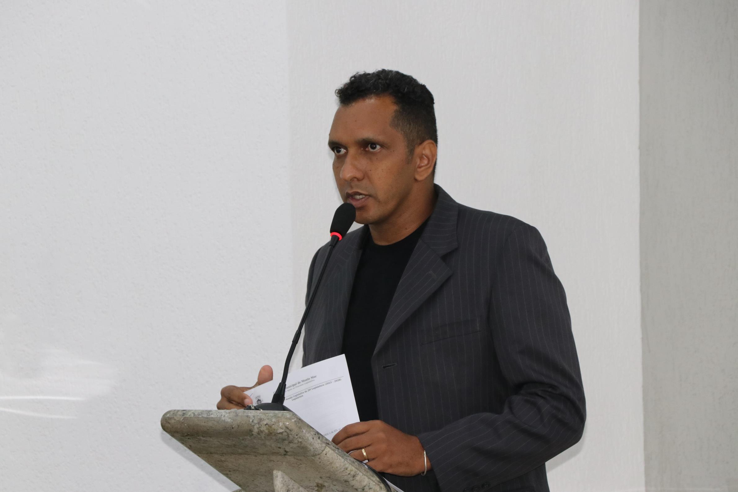 RogerSantosDiscurso 08.12.2025 IMG 7641