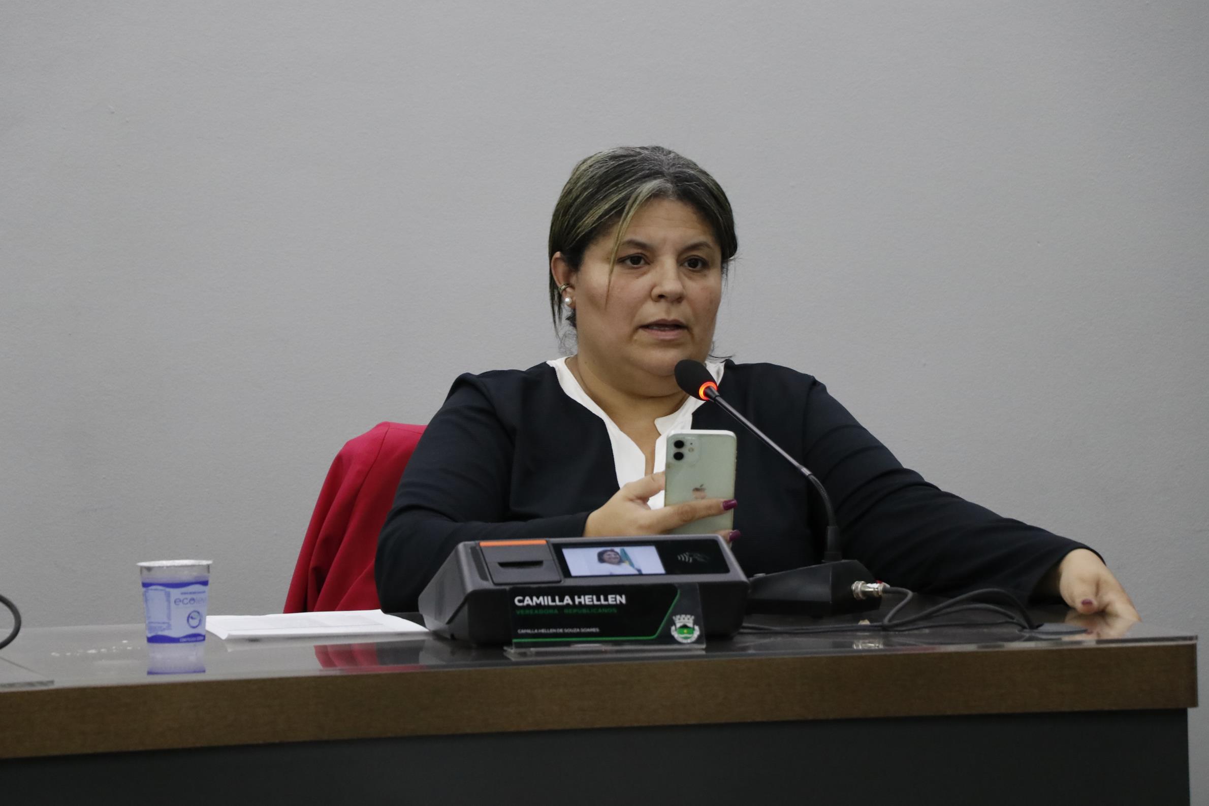 “Ter o banco é uma forma de visualizar a problemática”, disse Camilla Hellen
