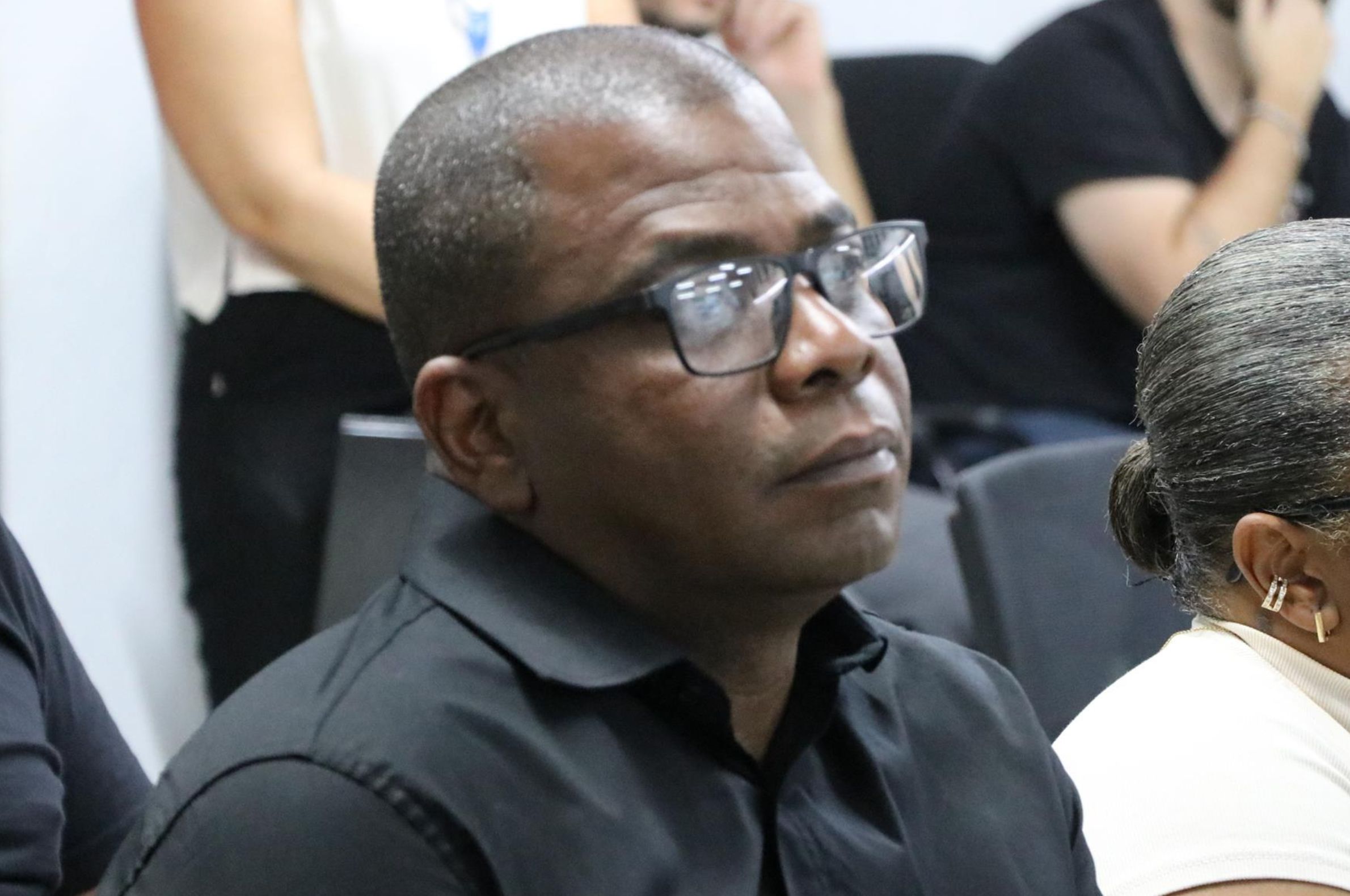 O maestro Erivelton Baia foi homenageado pelo seu “notável trabalho” na Banda Municipal