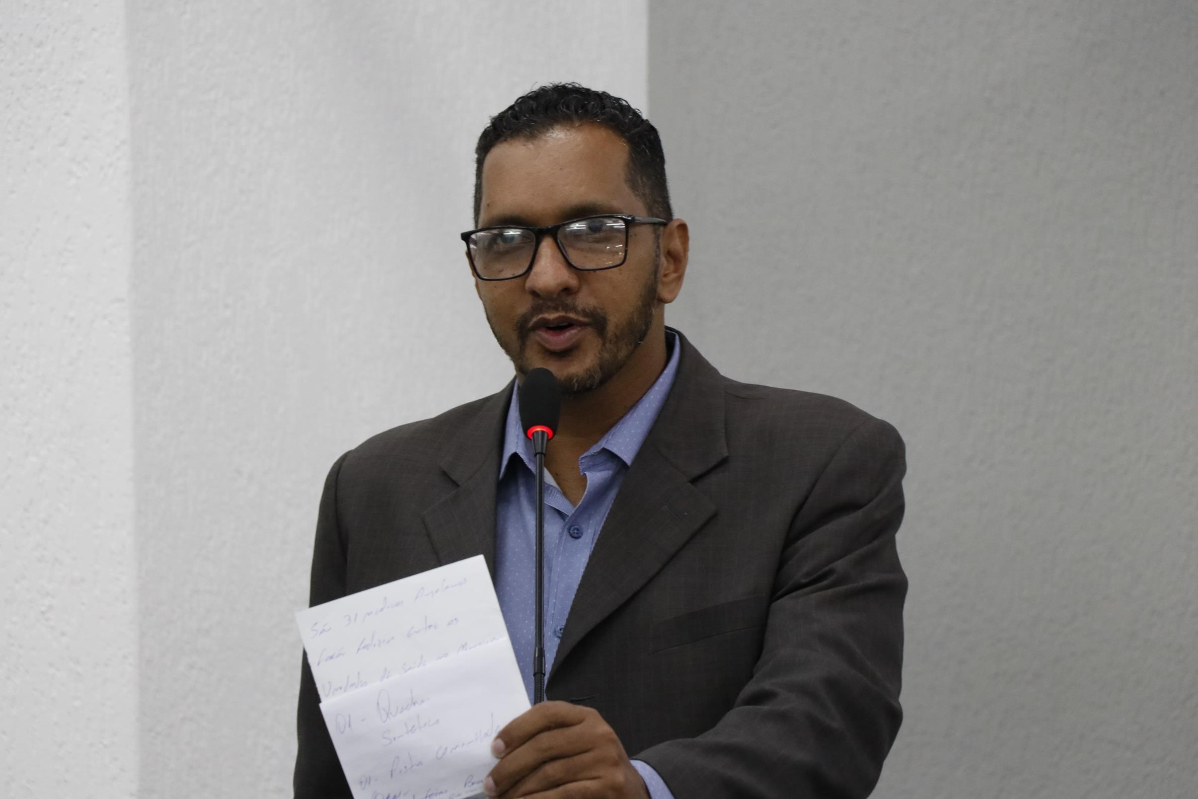 Segundo Roger, 31 médicos farão rodízio entre as unidades de saúde do município